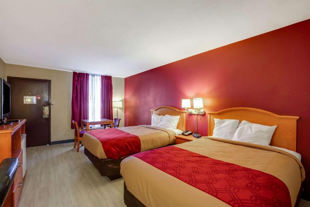 Double Room with Two Double Beds - Accessible/Non-Smoking