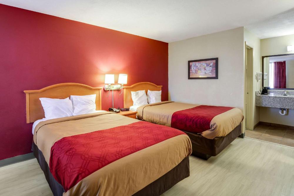 Double Room with Two Double Beds - Smoking